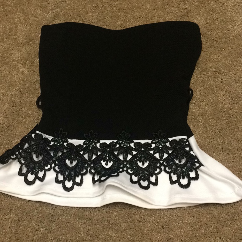 Strapless top